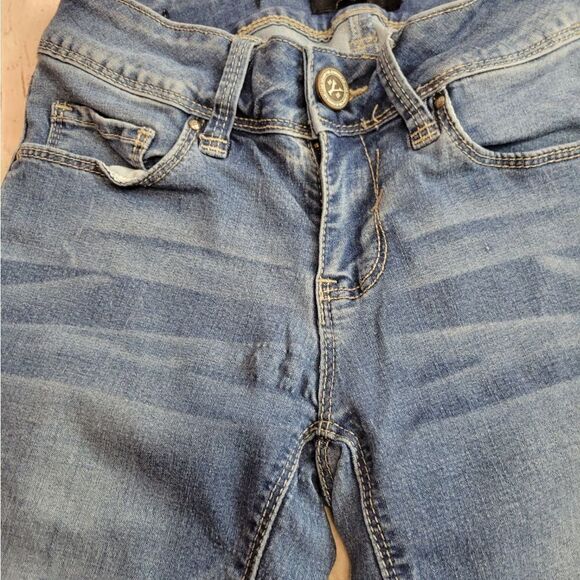 YMI jeans 1  - Picture 5 of 7